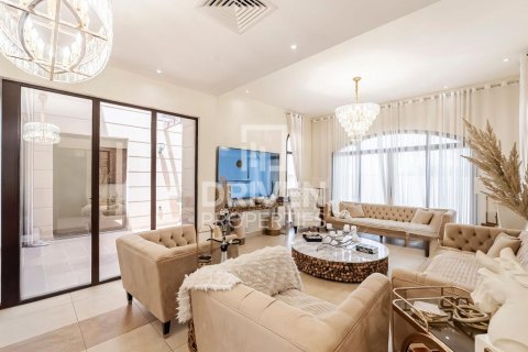 Vila v Mudon, Dubai, SAE 4 ložnice, 316 m² Č.: 601668 - fotografie 1