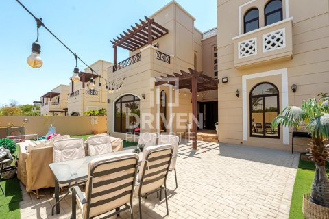 Vila v Mudon, Dubai, SAE 4 ložnice, 316 m² Č.: 601668 - fotografie 16