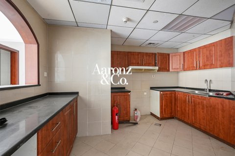 Apartment in Jumeirah Lake Towers, Dubai, UAE 2 bedrooms, 122 sq.m. № 764122 - photo 7