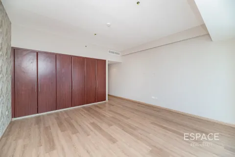 Lakás az EMIRATES CROWN lakóparkban itt: Dubai Marina, EAE, 3 hálószoba, 361 m², azonosító: 661374 - fénykép 13