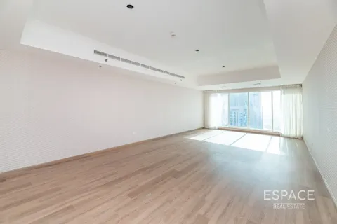 Lakás az EMIRATES CROWN lakóparkban itt: Dubai Marina, EAE, 3 hálószoba, 361 m², azonosító: 661374 - fénykép 3