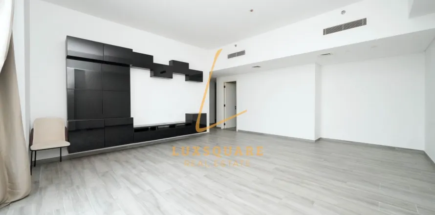 Byt v Dubai Production City (IMPZ), Dubai, SAE 3 ložnice, 168 m² Č.: 760833