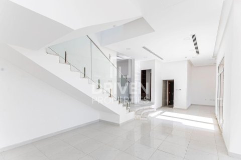 Villa in Al Furjan, Dubai, UAE 5 bedrooms, 525 sq.m. № 746138 - photo 2