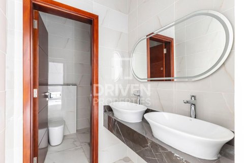 Villa in Al Furjan, Dubai, UAE 5 bedrooms, 525 sq.m. № 746138 - photo 14