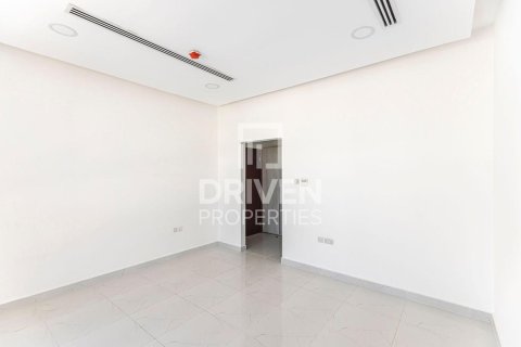 Villa in Al Furjan, Dubai, UAE 5 bedrooms, 525 sq.m. № 746138 - photo 9