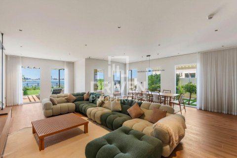 Villa in affitto a Jumeirah, Dubai, EAU 5 camere da letto, 624.87 mq. № 746140 - foto 2