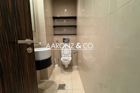 Apartman u Jumeirah Lake Towers, Dubai, UAE 2 spavaćih soba, 93 m2 Br. 679570 - fotografija 13