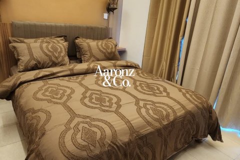 Apartmen di Jumeirah Lake Towers, Dubai, UAE 1 bilik tidur, 70 meter persegi № 679571 - foto 5