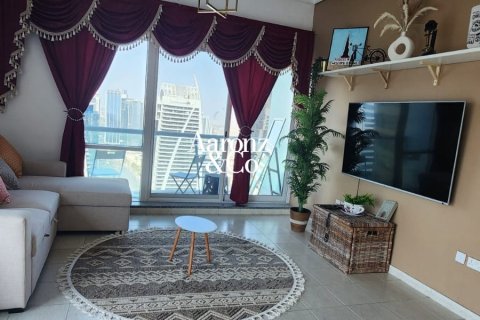 Apartmen di Jumeirah Lake Towers, Dubai, UAE 1 bilik tidur, 70 meter persegi № 679571 - foto 2