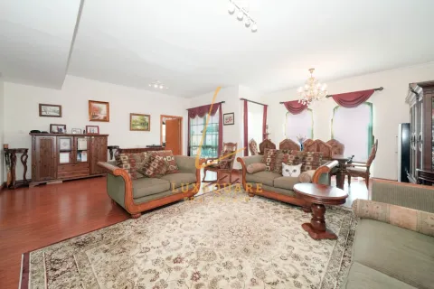 Apartment in Green Community, Dubai, UAE 3 bedrooms, 237 sq.m. № 694821