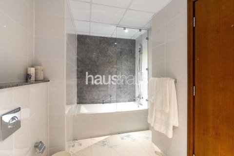 Apartmen di Business Bay, Dubai, UAE 2 bilik tidur, 126 meter persegi № 625925 - foto 9