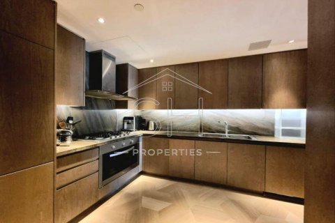 Apartment in Palm Jumeirah, Dubai, UAE 3 bedrooms, 216 sq.m. № 555035 - photo 11