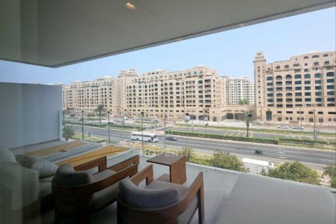 Apartment in Palm Jumeirah, Dubai, UAE 3 bedrooms, 216 sq.m. № 555035 - photo 7