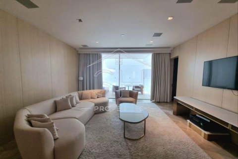 Apartment in Palm Jumeirah, Dubai, UAE 3 bedrooms, 216 sq.m. № 555035 - photo 9