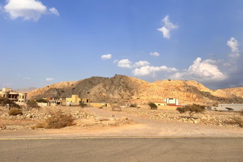 قطعة أرض للبيع في Seih Al Harf، رأس الخيمة، الإمارات العربية المتحدة 883 متر مربع ، رقم 730681 - صورة 2