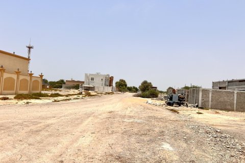 Zemlja u gradu Al Kharran, Ras Al Khaimah, UAE 900 m2 Br. 730682