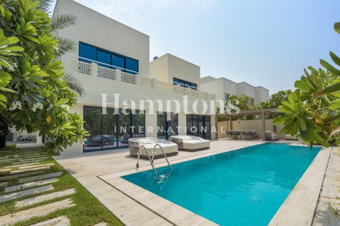 Villa Meadows, Dubaijā, AAE 4 istabas, 371.61200000 m2 Nr. 710619 - attēls 17