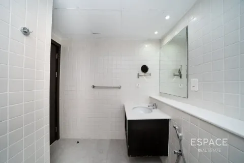Appartamento in affitto a Dubai Marina, Dubai, EAU 1 camera da letto, 72 mq. № 738307 - foto 11