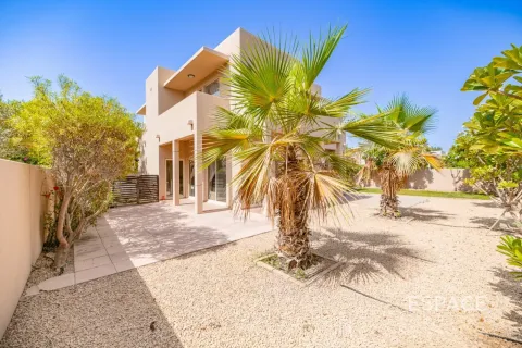 Arabian Ranches, Dubai, UAE의 임대용 빌라 침실 3개, 309제곱미터 번호 738308 - 사진 2