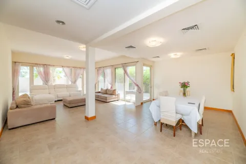Arabian Ranches, Dubai, UAE의 임대용 빌라 침실 3개, 309제곱미터 번호 738308 - 사진 5