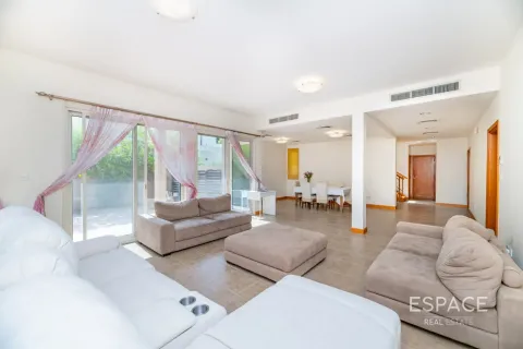 Arabian Ranches, Dubai, UAE의 임대용 빌라 침실 3개, 309제곱미터 번호 738308 - 사진 4