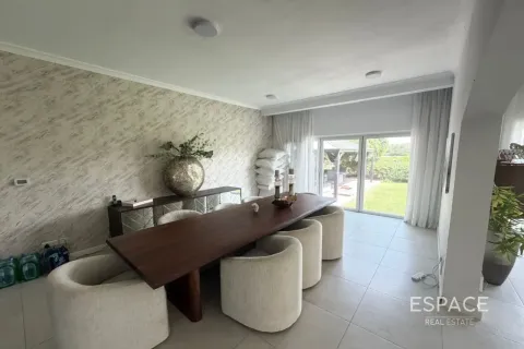 Villa in affitto a Meadows, Dubai, EAU 5 camere da letto, 353 mq. № 738309 - foto 6