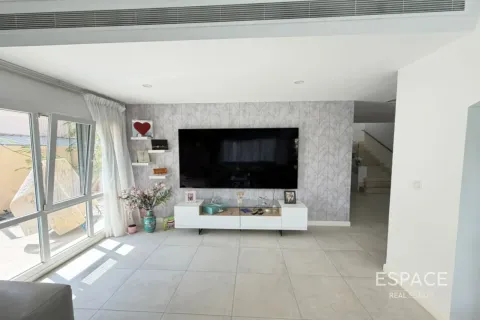 Villa in affitto a Meadows, Dubai, EAU 5 camere da letto, 353 mq. № 738309 - foto 3