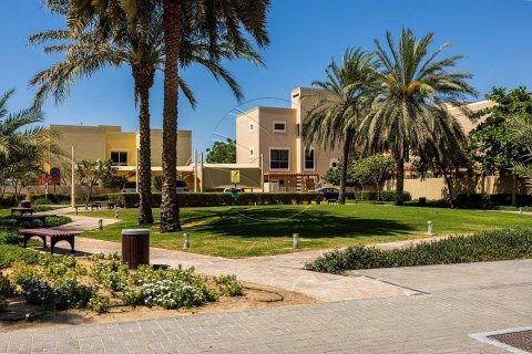 Řadový dům v Al Raha Gardens, Abu Dhabi, SAE 3 ložnice, 201 m² Č.: 615118 - fotografie 2