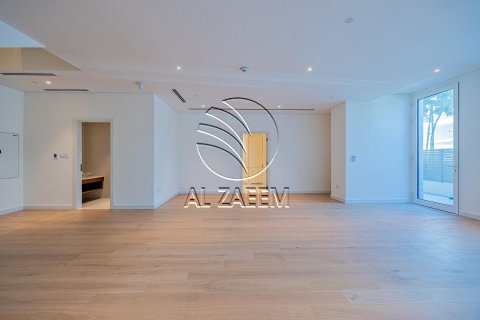 Townhouse on the Saadiyat Island, Abu Dhabi, UAE 3 bedrooms, 334 sq.m. № 615117 - photo 4