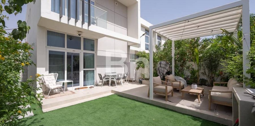 Вилла в DAMAC Hills (Akoya by DAMAC), Дубай, ОАЭ 3 спальни, 210м2 № 614589