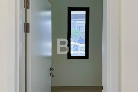 Снять в аренду таунхаус в Dubai South (Dubai World Central), Дубай, ОАЭ 4 спальни, 277м2, № 614590 - фото 9