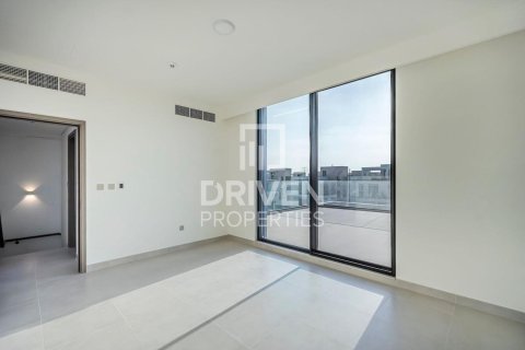 Villa till försäljning i Arabian Ranches 3, Dubai, UAE 4 sovrum, 447.98 kvm Nr. 762243 - fotografi 14