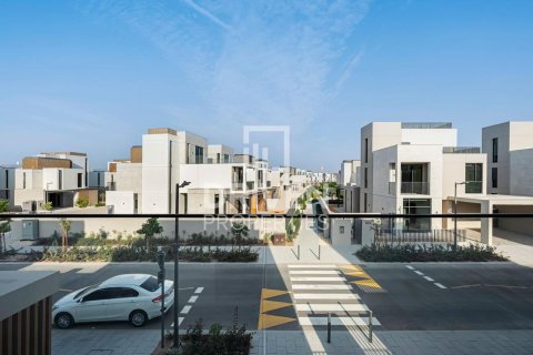Villa till försäljning i Arabian Ranches 3, Dubai, UAE 4 sovrum, 447.98 kvm Nr. 762243 - fotografi 20