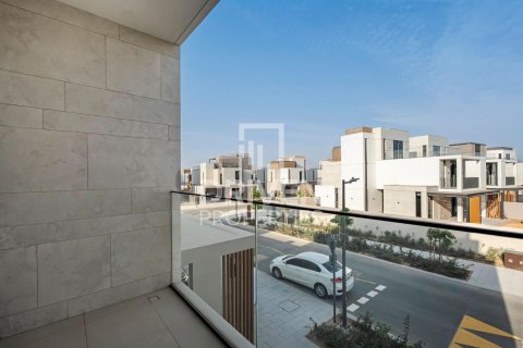 Villa till försäljning i Arabian Ranches 3, Dubai, UAE 4 sovrum, 447.98 kvm Nr. 762243 - fotografi 18
