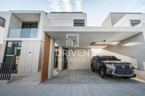 Villa till försäljning i Arabian Ranches 3, Dubai, UAE 4 sovrum, 447.98 kvm Nr. 762243 - fotografi 19