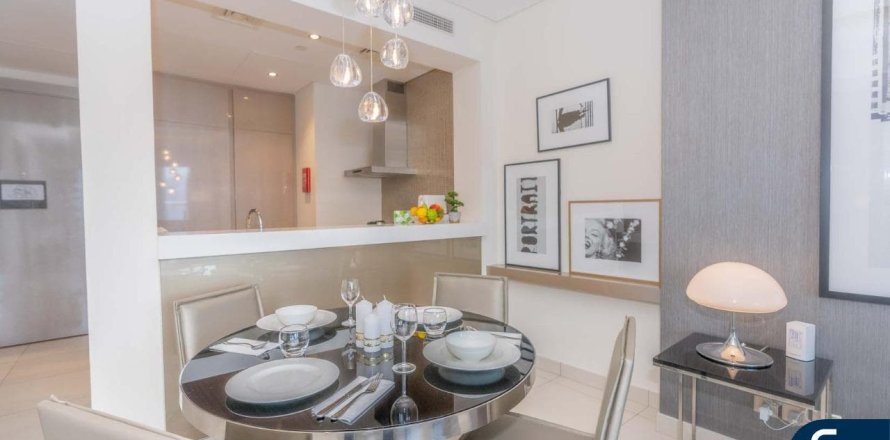 Apartman u gradu Business Bay, Dubai, UAE 1 spavaća soba, 86 m2 Br. 667311