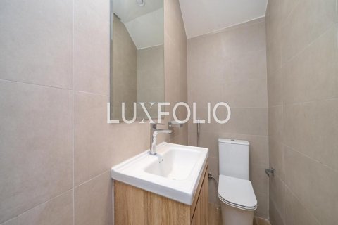 טאונהאוס להשכרה ב Dubai Land, Dubai, איחוד האמירויות  3 חדרי שינה, 142 מ"ר, מספר 628267 - תמונה 11