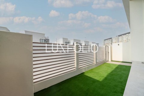 טאונהאוס להשכרה ב Dubai Land, Dubai, איחוד האמירויות  3 חדרי שינה, 142 מ"ר, מספר 628267 - תמונה 3