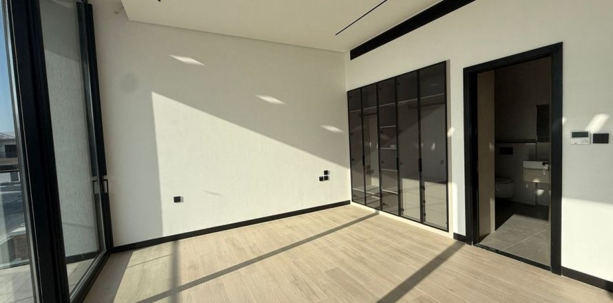 Al Furjan, Dubai, संयुक्त अरब अमीरात में विला, 5 बेडरूम, 600 वर्ग मीटर, संख्या 697003
