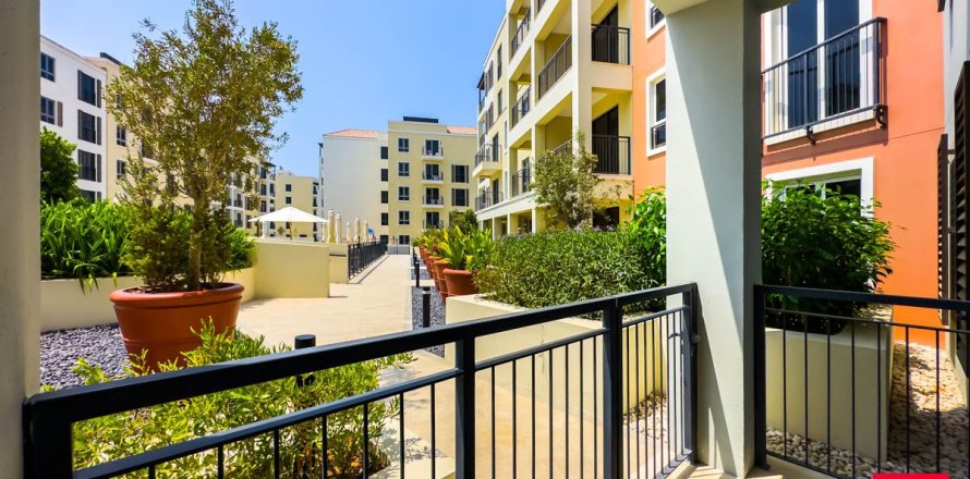 Пәтер Дубай, БАӘ-да 1 жатын бөлме, 69.9 м² № 696946