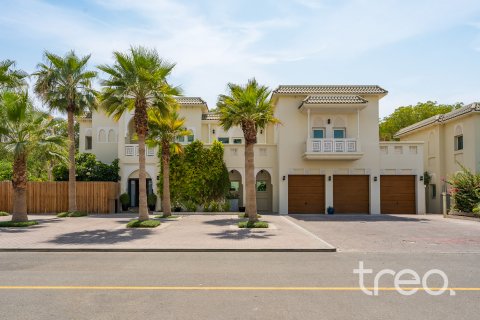 Villa Al Furjan, Dubaijā, AAE 6 istabas, 874.96 m2 Nr. 733062