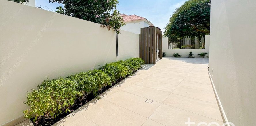 Villa sa The Villa, Dubai, UAE 5 silid-tulugan, 491.36 sq.m. № 733056