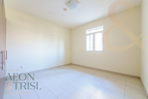 Apartment in Al Furjan, Dubai, UAE 2 bedrooms, 130 sq.m. № 648402 - photo 1