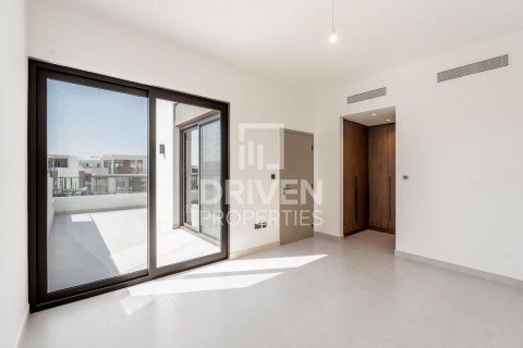 Vilë në Tilal Al Ghaf, Dubai, Emiratet e Bashkuara Arabe 4 dhoma gjumi, 316 m2. № 603548 - Foto 21