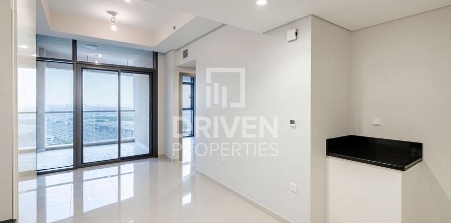 Apartament në Business Bay, Dubai, Emiratet e Bashkuara Arabe 2 dhoma gjumi, 75 m2. № 603551