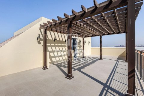 Kattohuoneisto Jumeirah, Dubai, Arabiemiraatit 5 makuuhuonetta, 822 m2 № 603406 - kuva 27