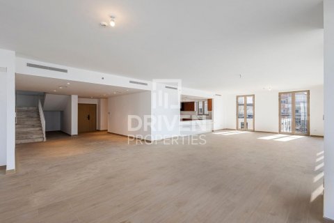 Střešní byt v Jumeirah, Dubai, SAE 5 ložnice, 822 m² Č.: 603406 - fotografie 3