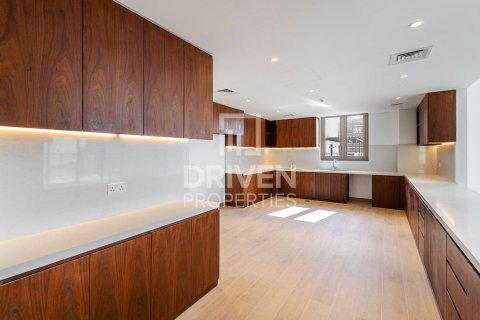 Střešní byt v Jumeirah, Dubai, SAE 5 ložnice, 822 m² Č.: 603406 - fotografie 6