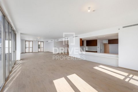 Střešní byt v Jumeirah, Dubai, SAE 5 ložnice, 822 m² Č.: 603406 - fotografie 1