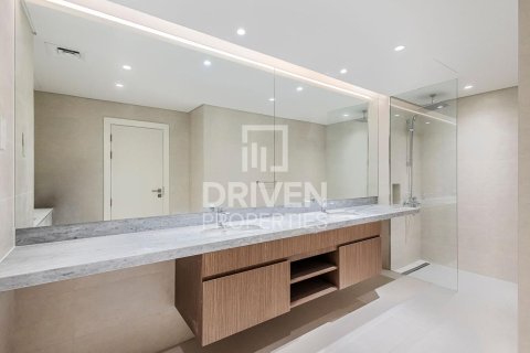 Kattohuoneisto Jumeirah, Dubai, Arabiemiraatit 5 makuuhuonetta, 822 m2 № 603406 - kuva 15
